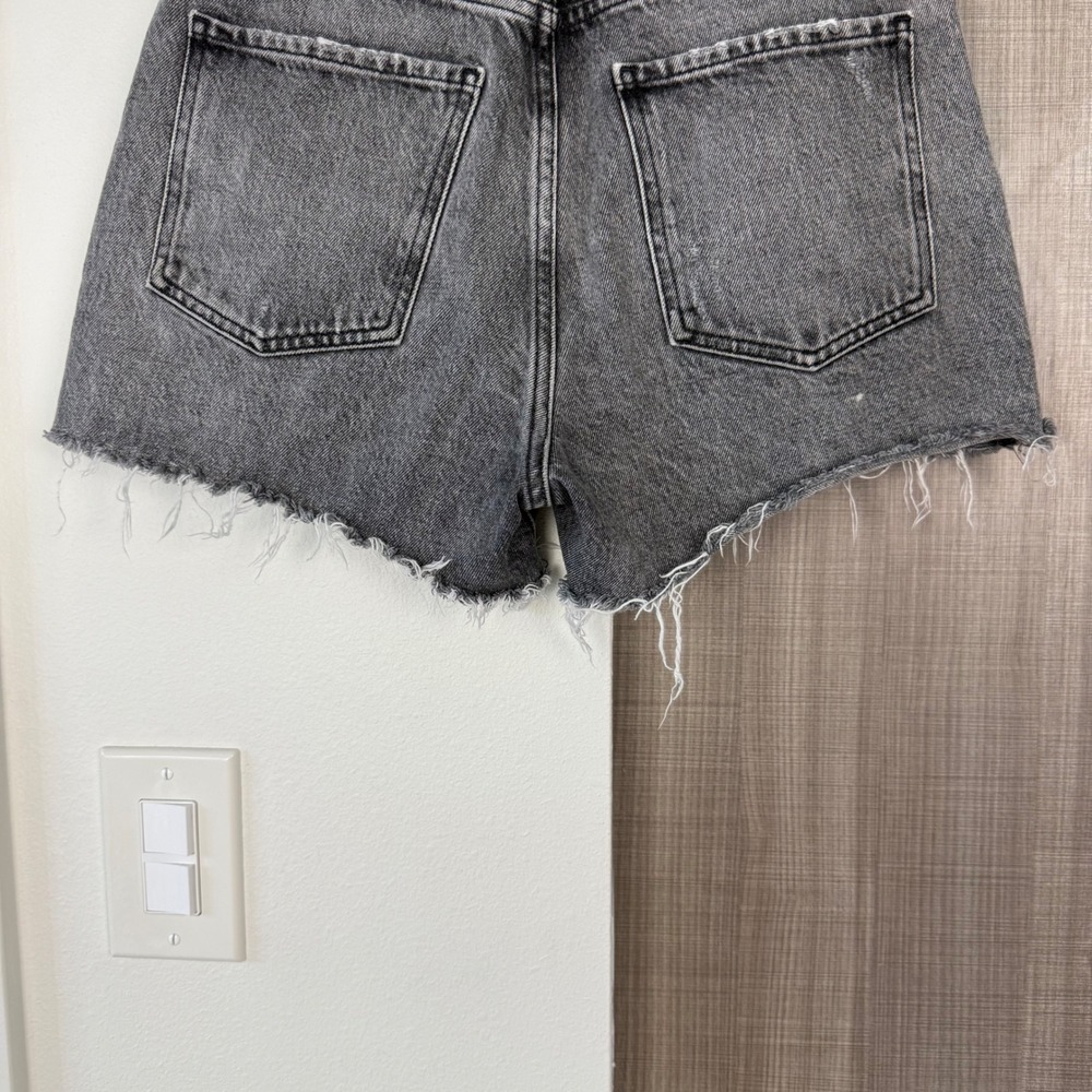 AGOLDE Dee Short in Moxy Denim Frayed Cut Off Grey High Waisted Cotton Size 27 - Picture 12 of 14